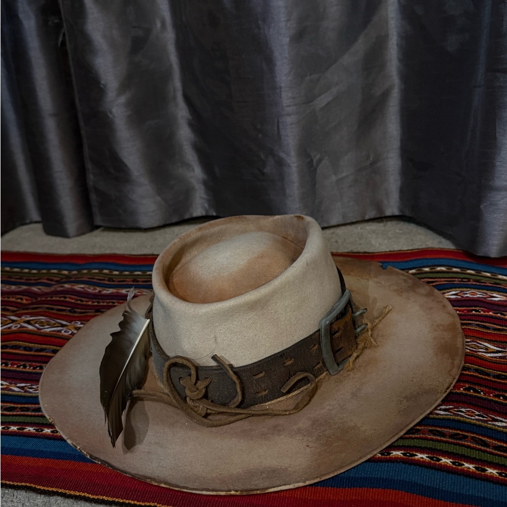Stetson® 6X Silver Belly Felt Hat
73/8 - customized - Picture 6 of 8